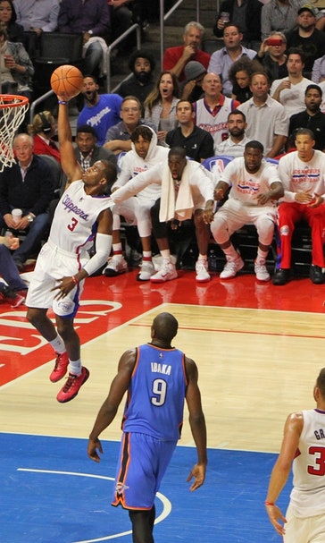 Clippers hold off Thunder 93-90 in opener